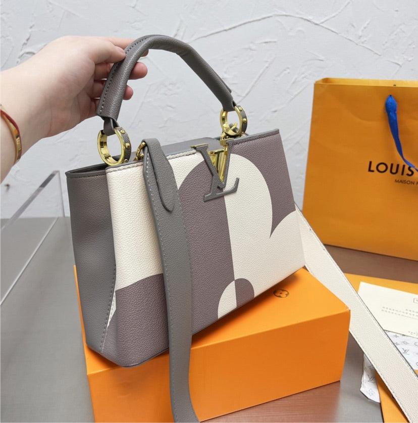 New LV woman shoulder handbag