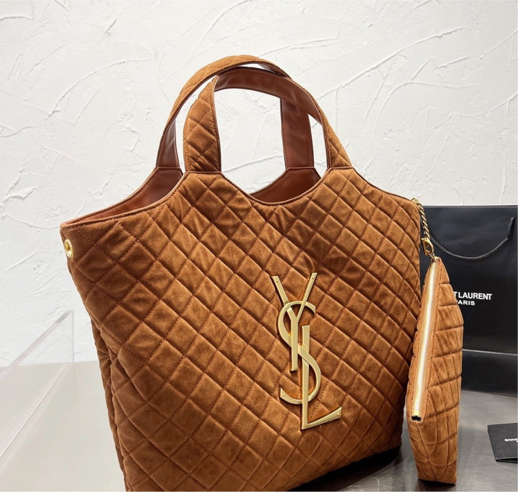 Woman YSL shoulder bag