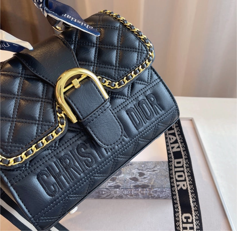 Dior woman shoulder handbag