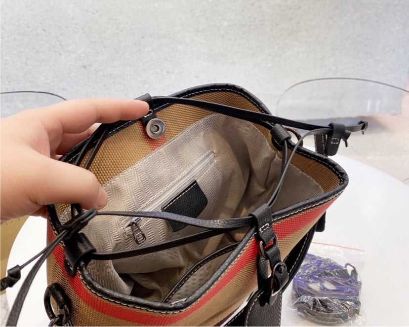 Burberry woman Handbag