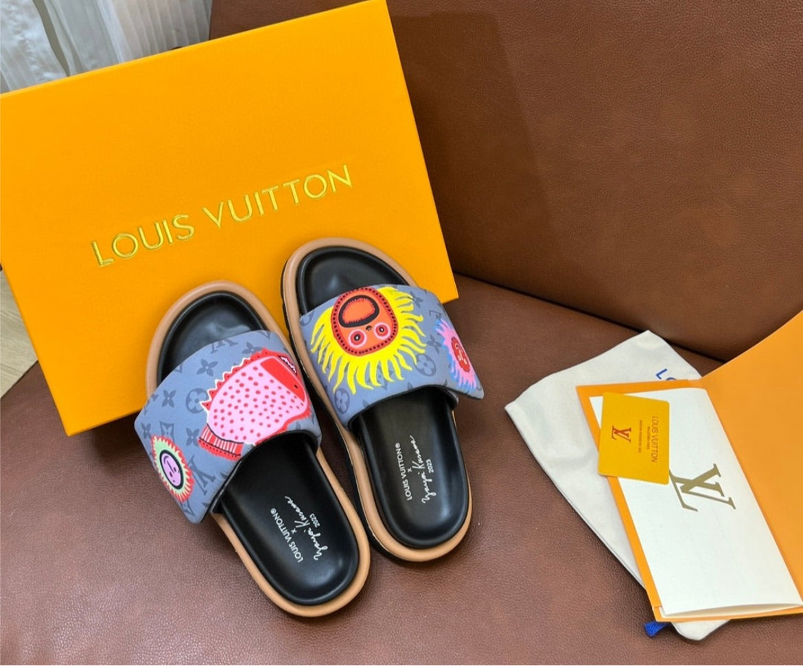 New LV summer sandal