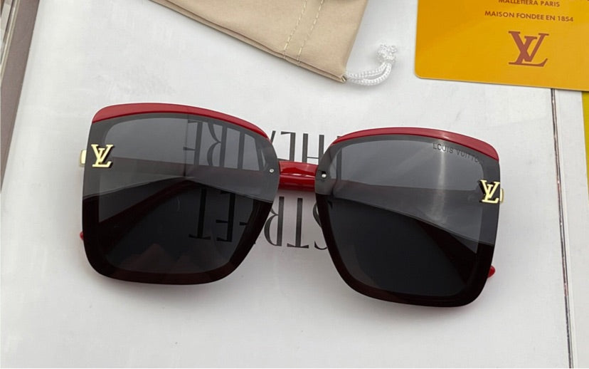 LV woman new sunglasses