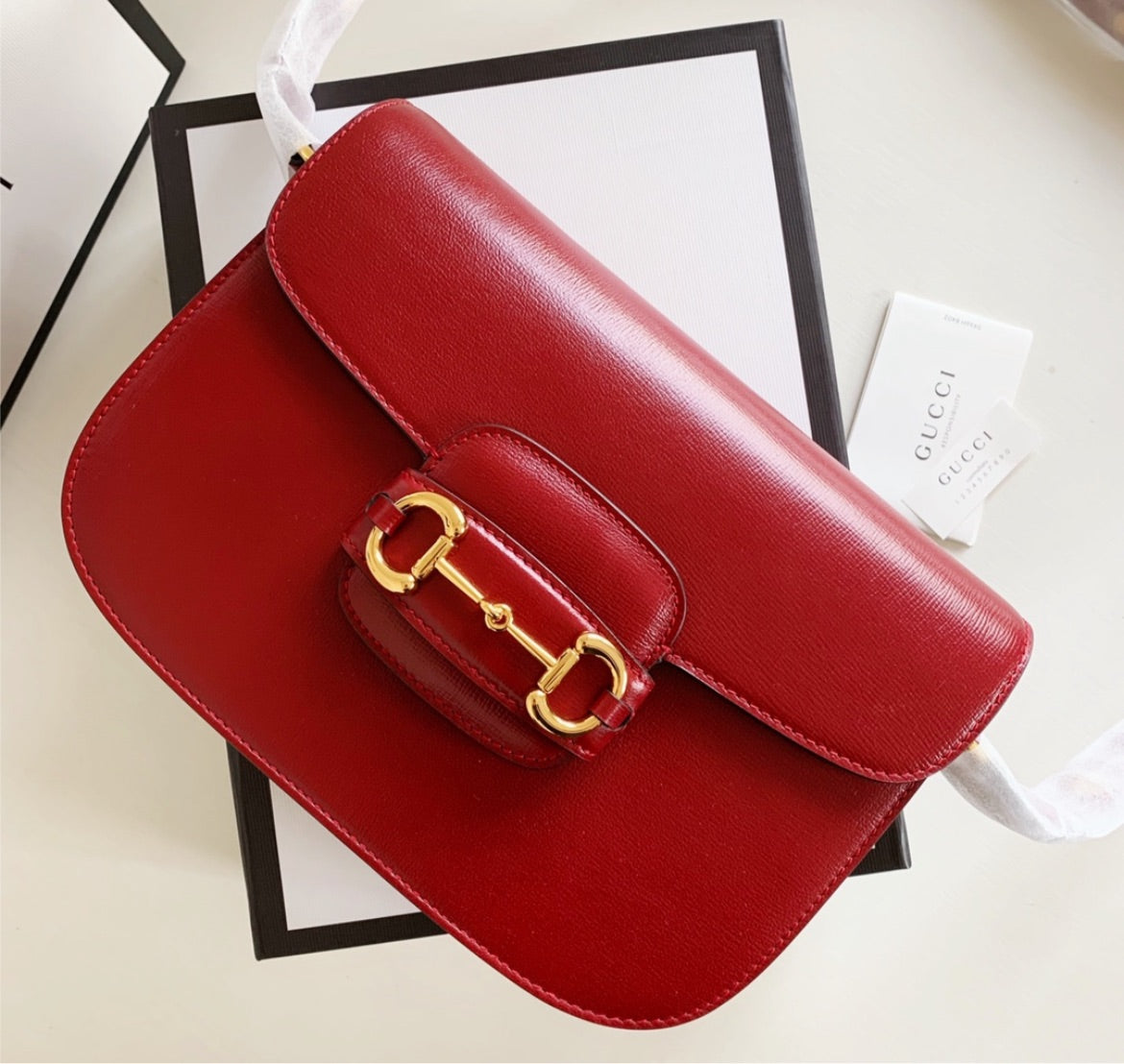 New woman Gucci shoulder handbag