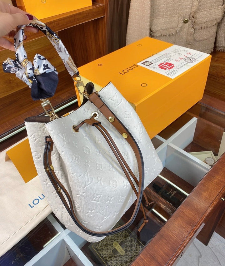 LV shoulder Handbag