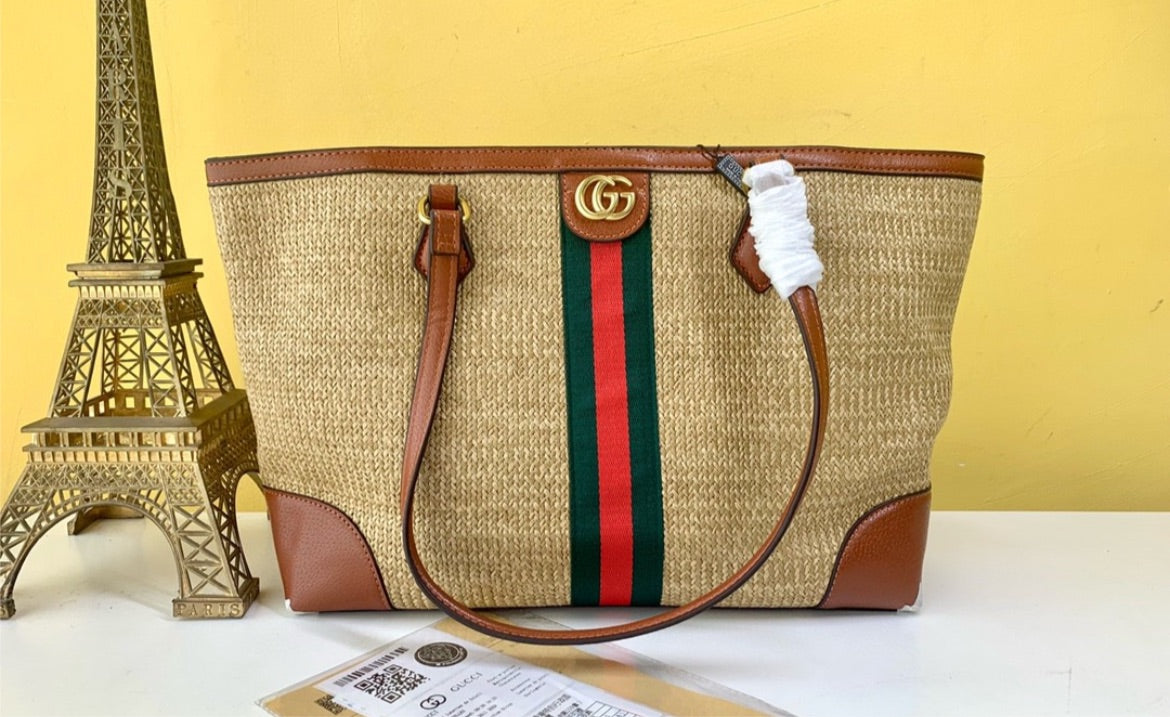 Woman Gucci large shoulder handbag