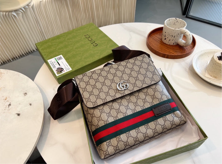 Gucci crossbody / shoulder bag