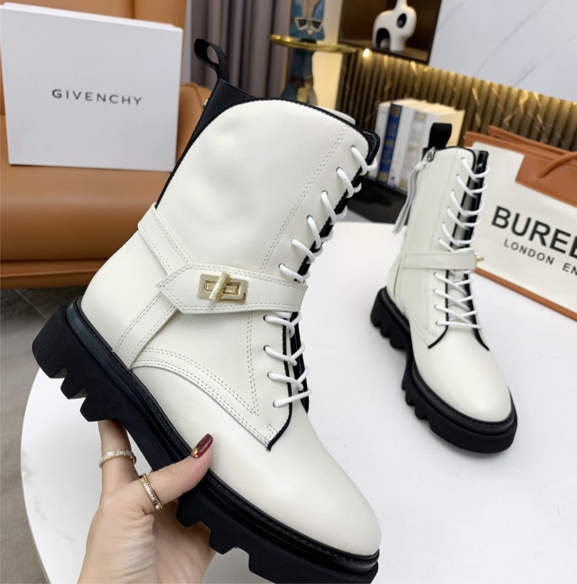 Givenchy woman Boots