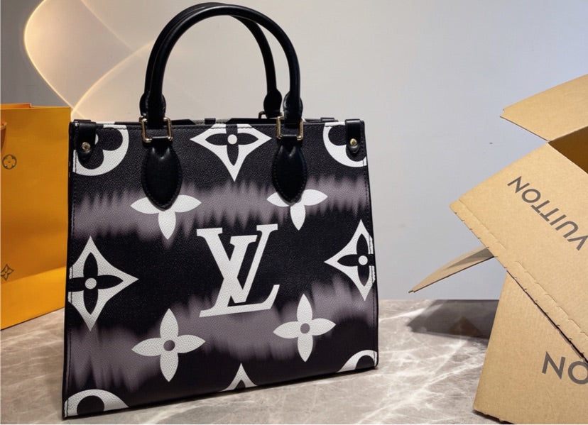New LV woman shoulder handbag