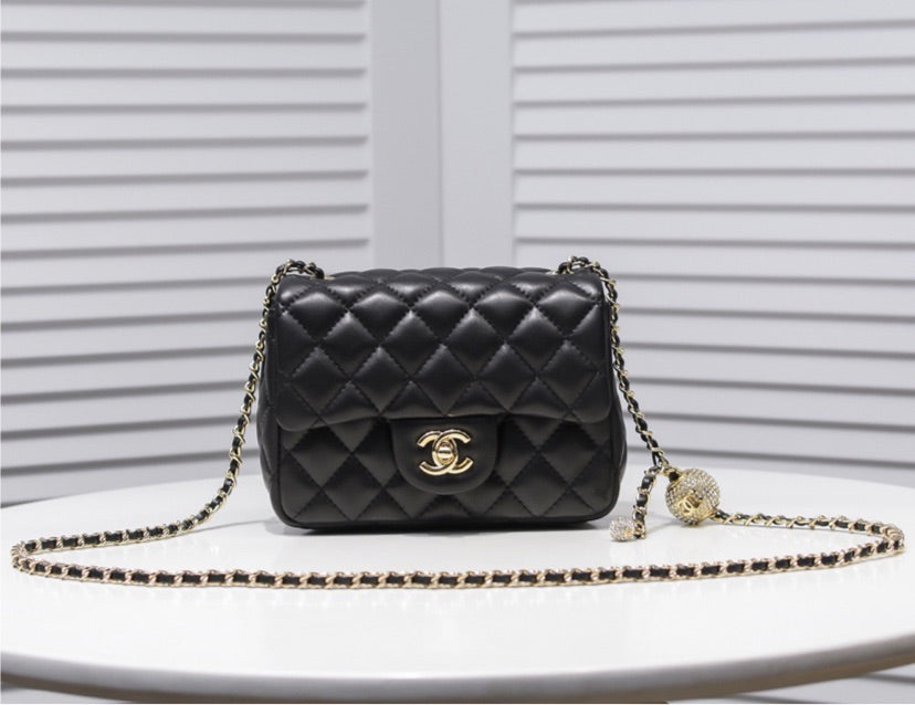 Chanel woman crossbody/shoulder handbag