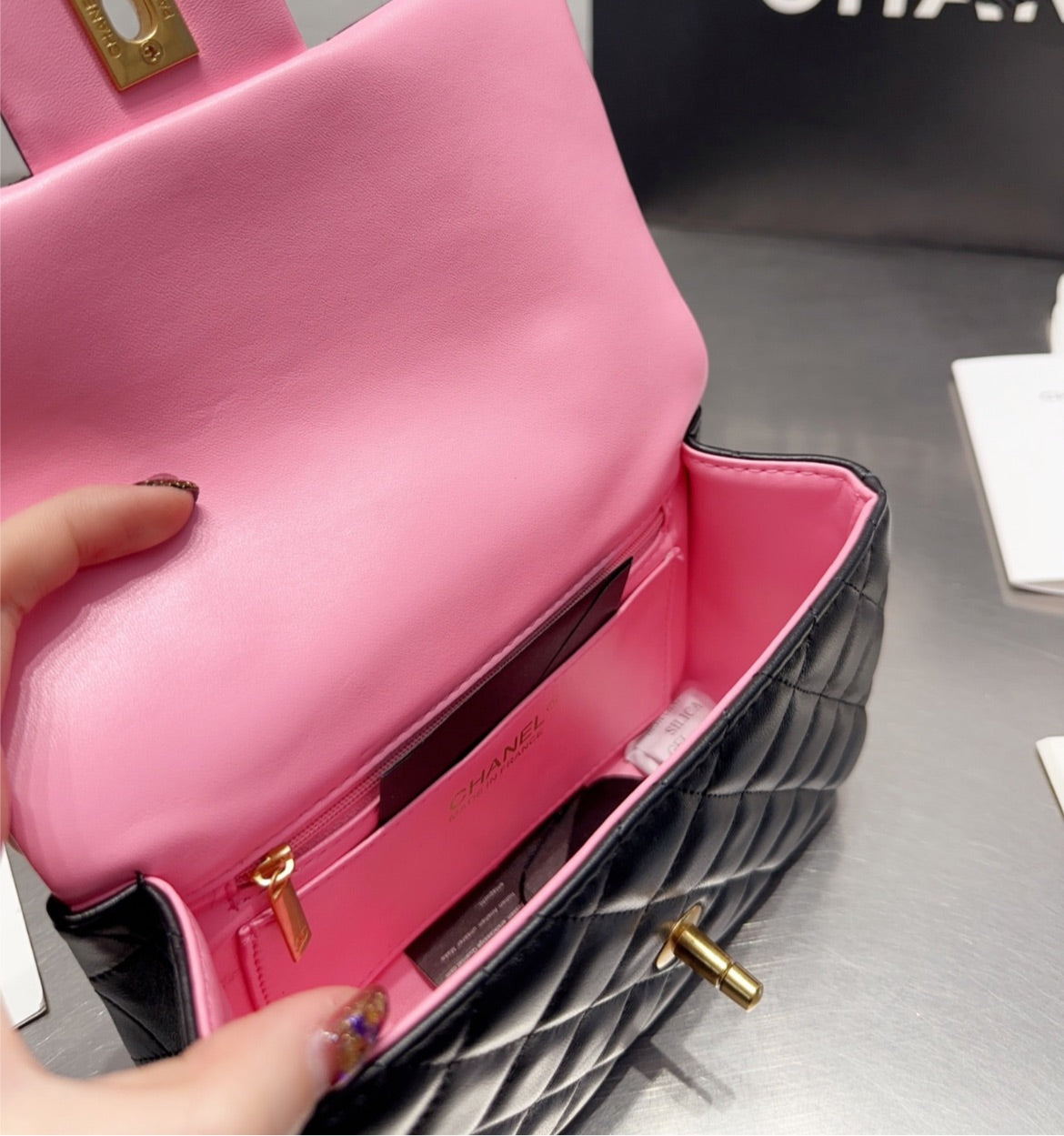 New black/pink Chanel woman handbag