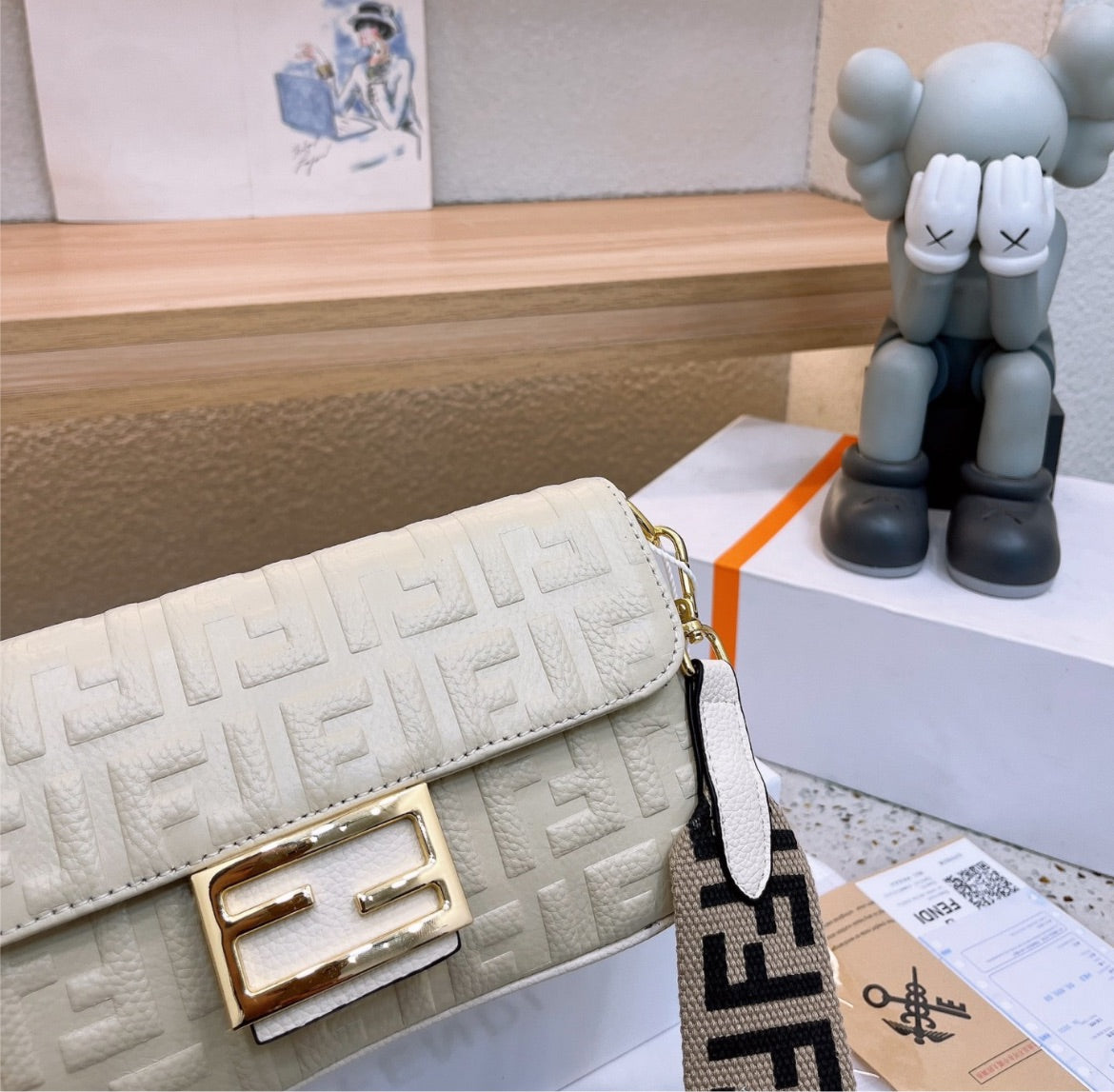 New woman Fendi crossbody /shoulder bag