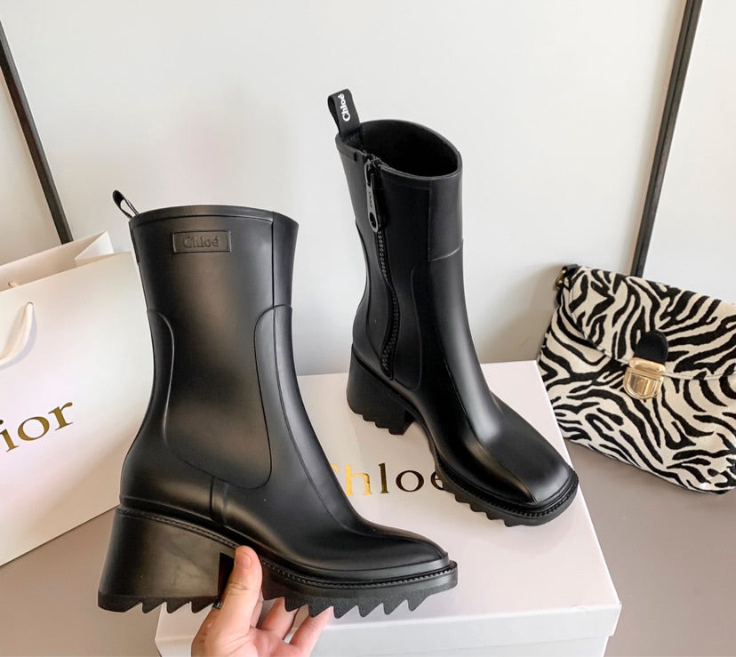 Chloe black boots