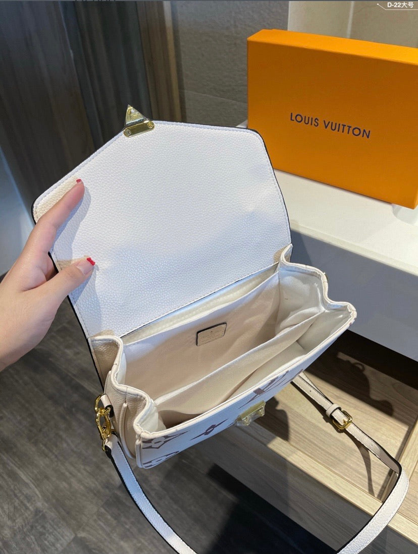 SALE ! LV crossbody/ shoulder ladies handbag