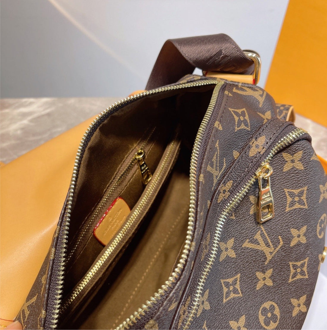 LV woman shoulder bag