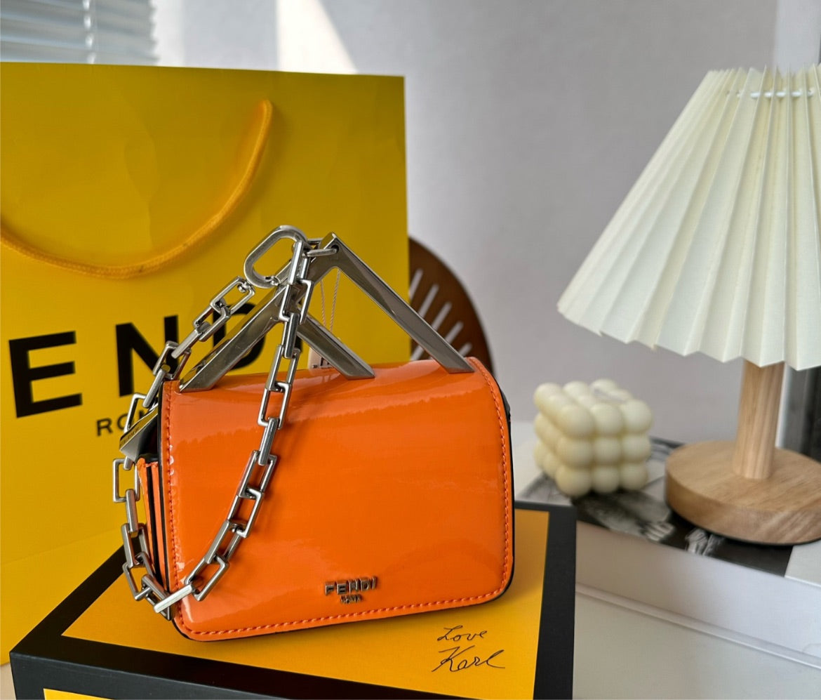 Woman New spring Fendi bag