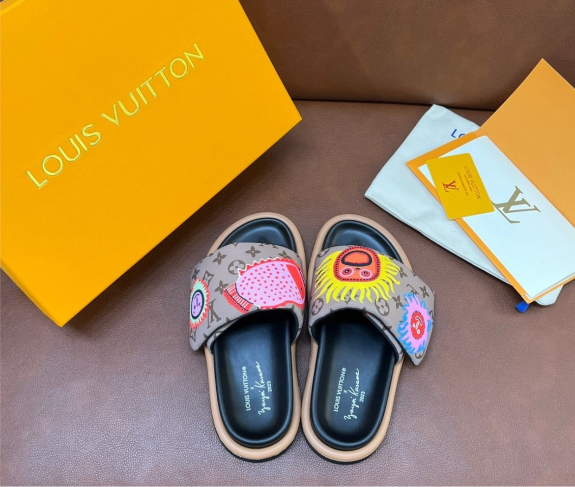 New LV summer sandal