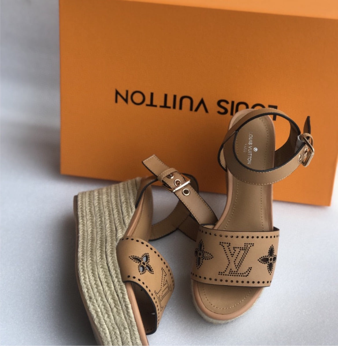 New LV woman wedge shoes