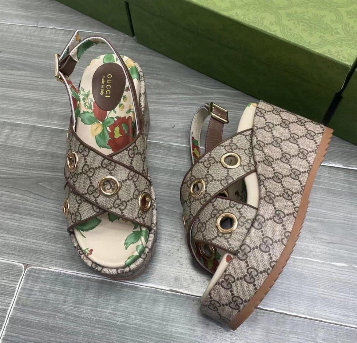 Gucci new Wedge Sandal