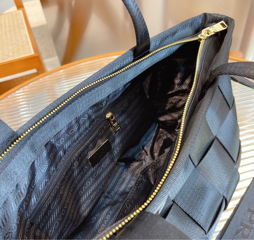 Black Prada woman Handbag