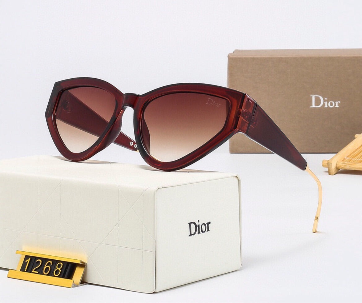 Woman new Dior sunglasses