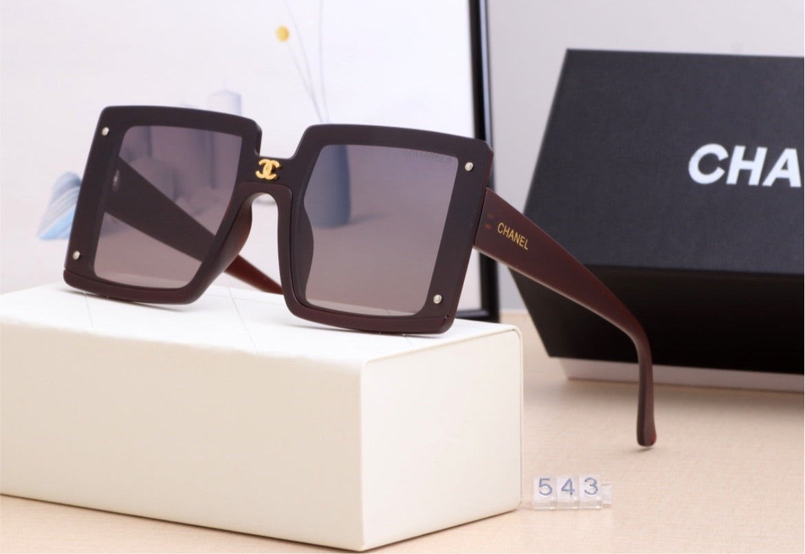 New Chanel woman eyewear