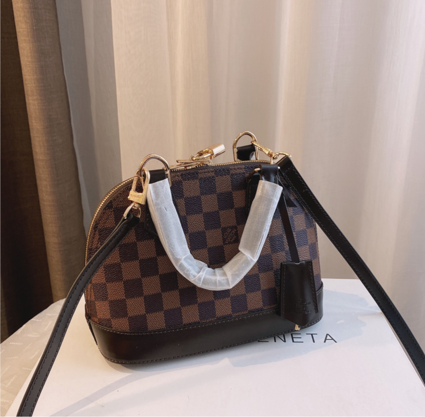 Leather LV Ladies Handbag