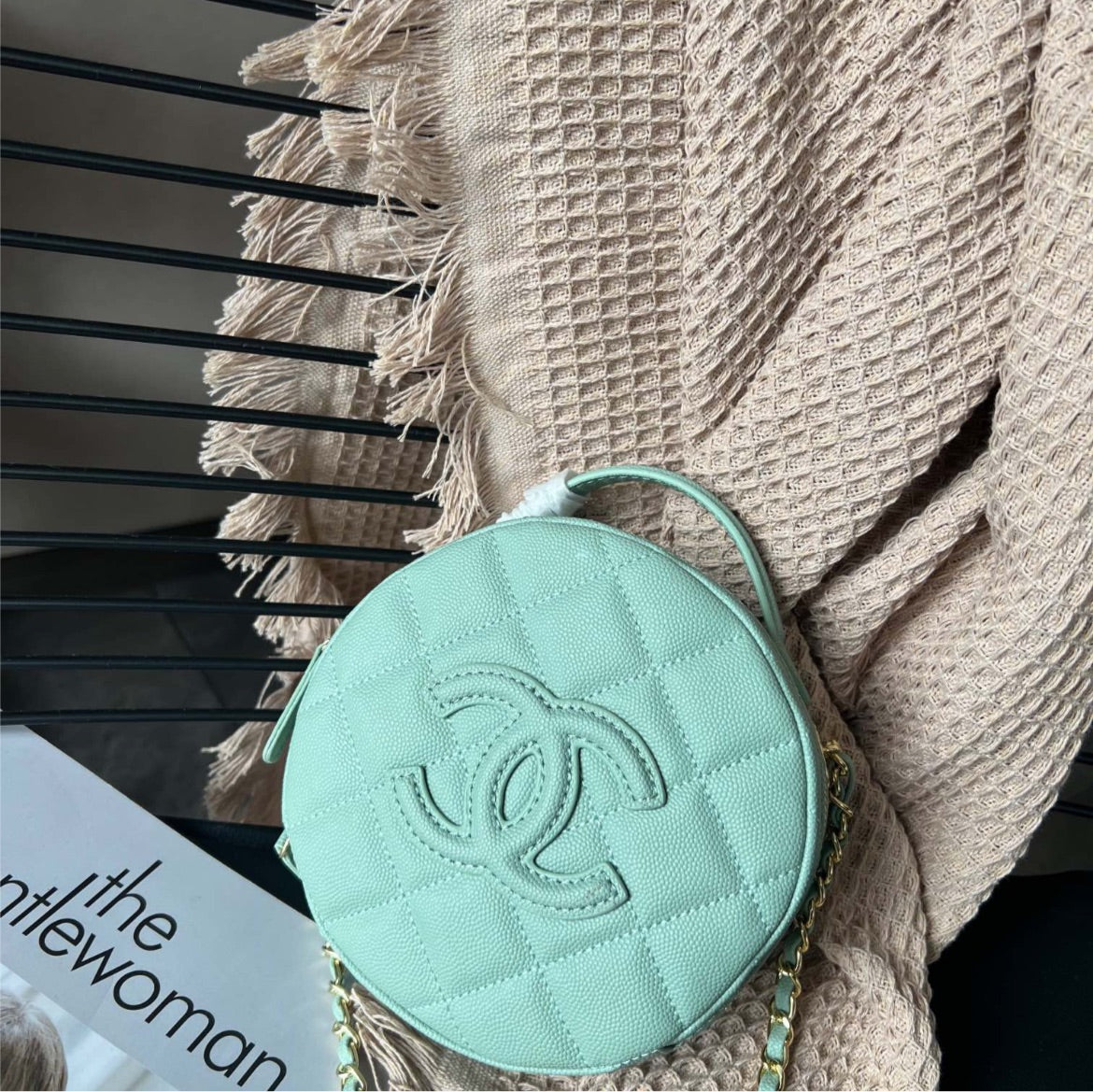 New woman CC (Chanel ) crossbody/shoulder bag