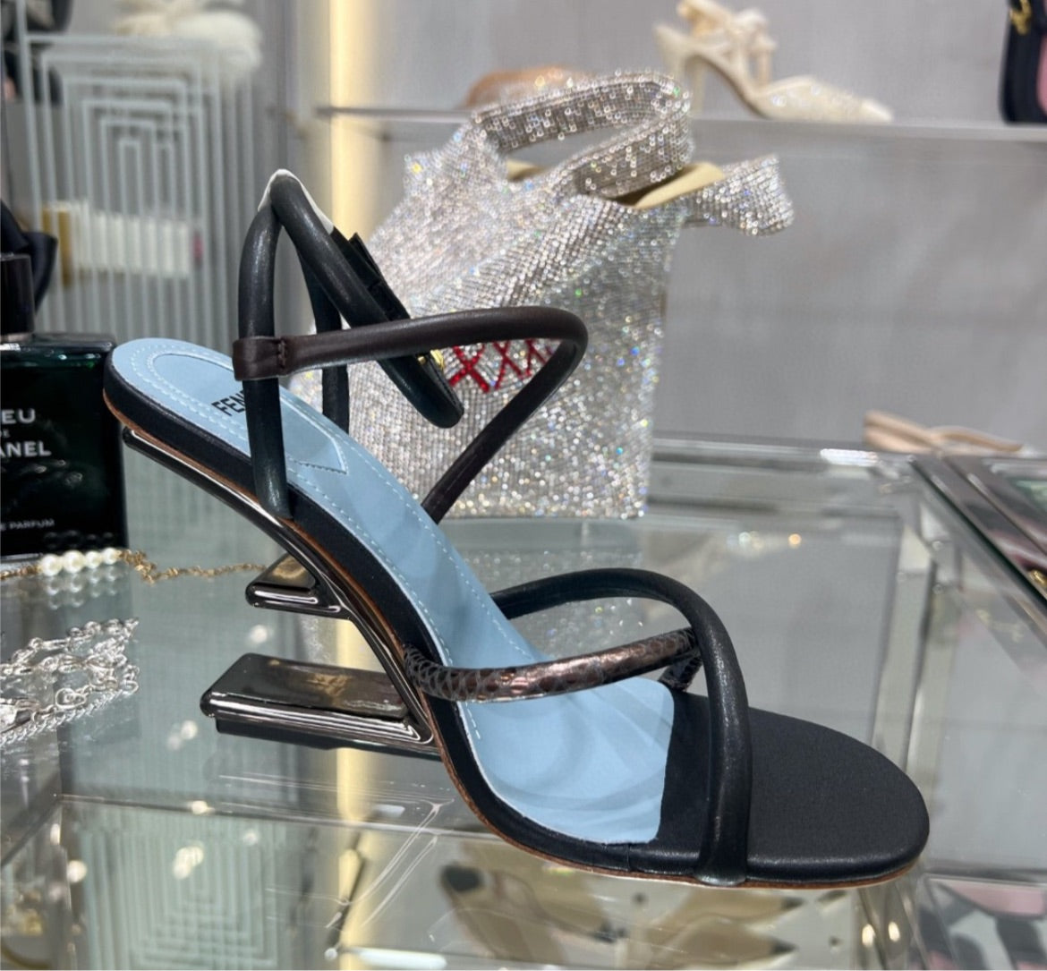 Fendi woman sandal/ shoes