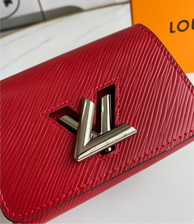 LV woman wallets