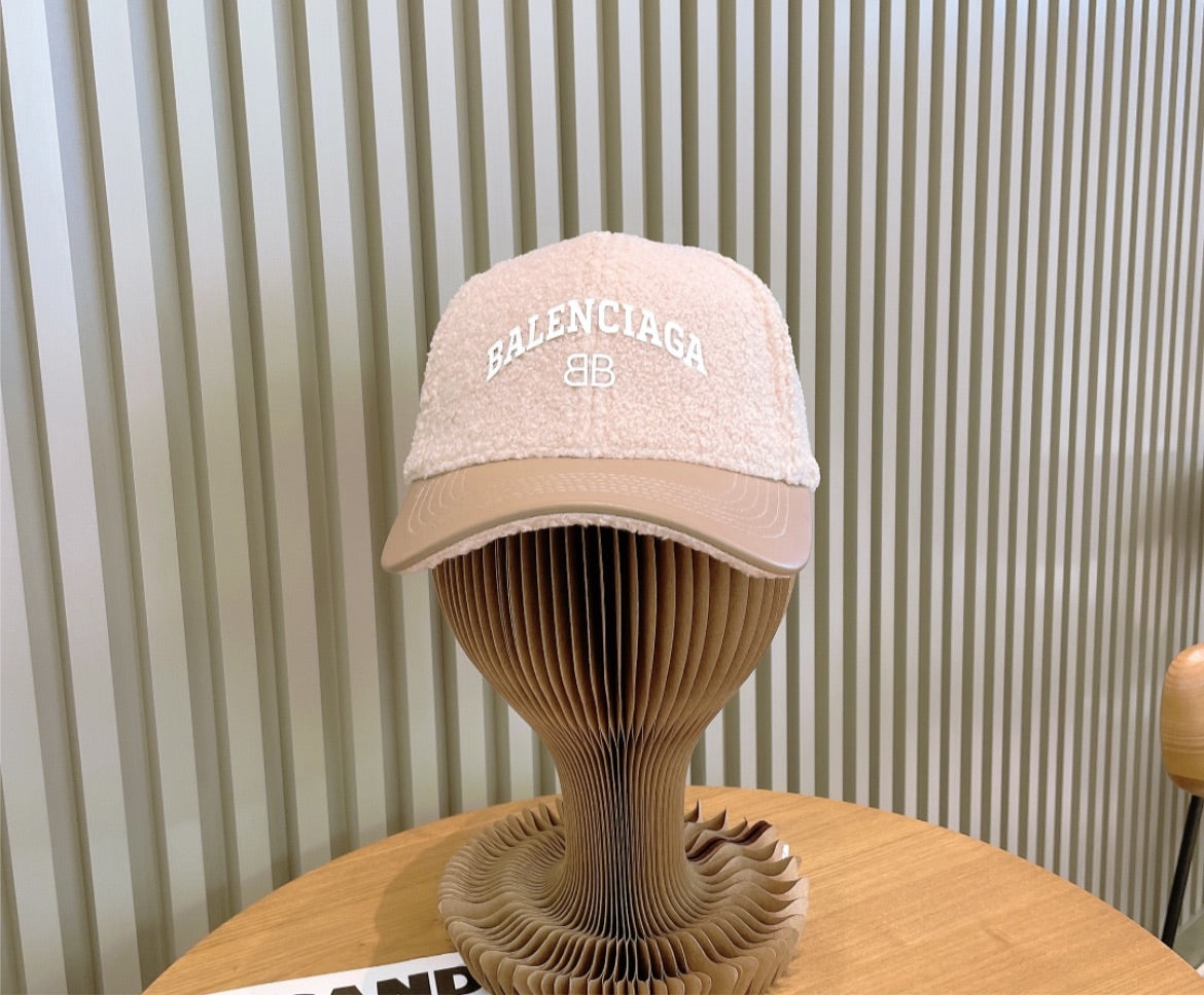 New Balenciaga woman hat