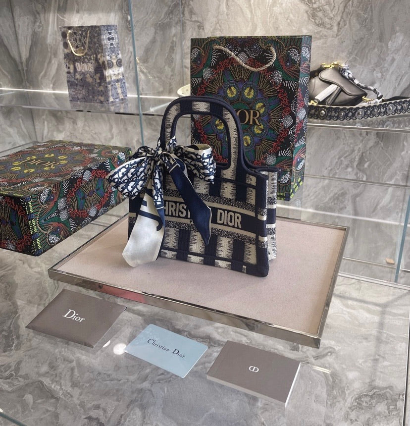 Dior ladies Handbag