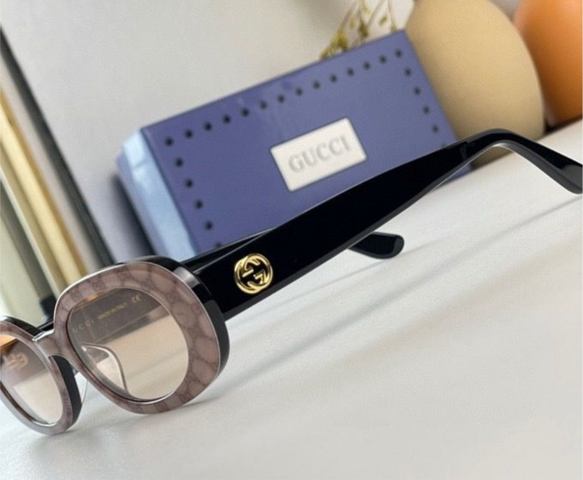 New Woman Gucci frames /sunglasses