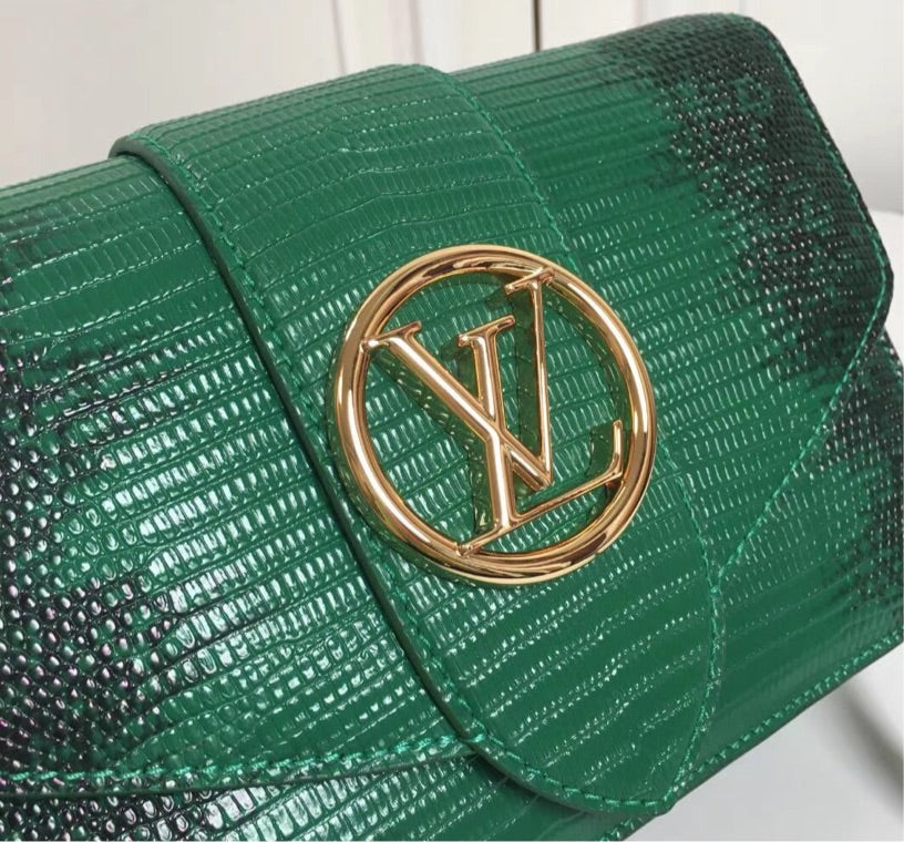 New LV woman shoulder handbag