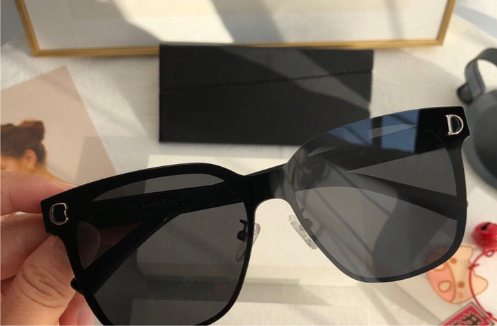 Dior woman sunglasses