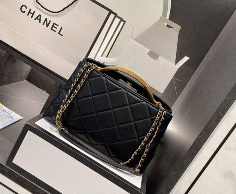 Chanel woman black Shoulder handbag