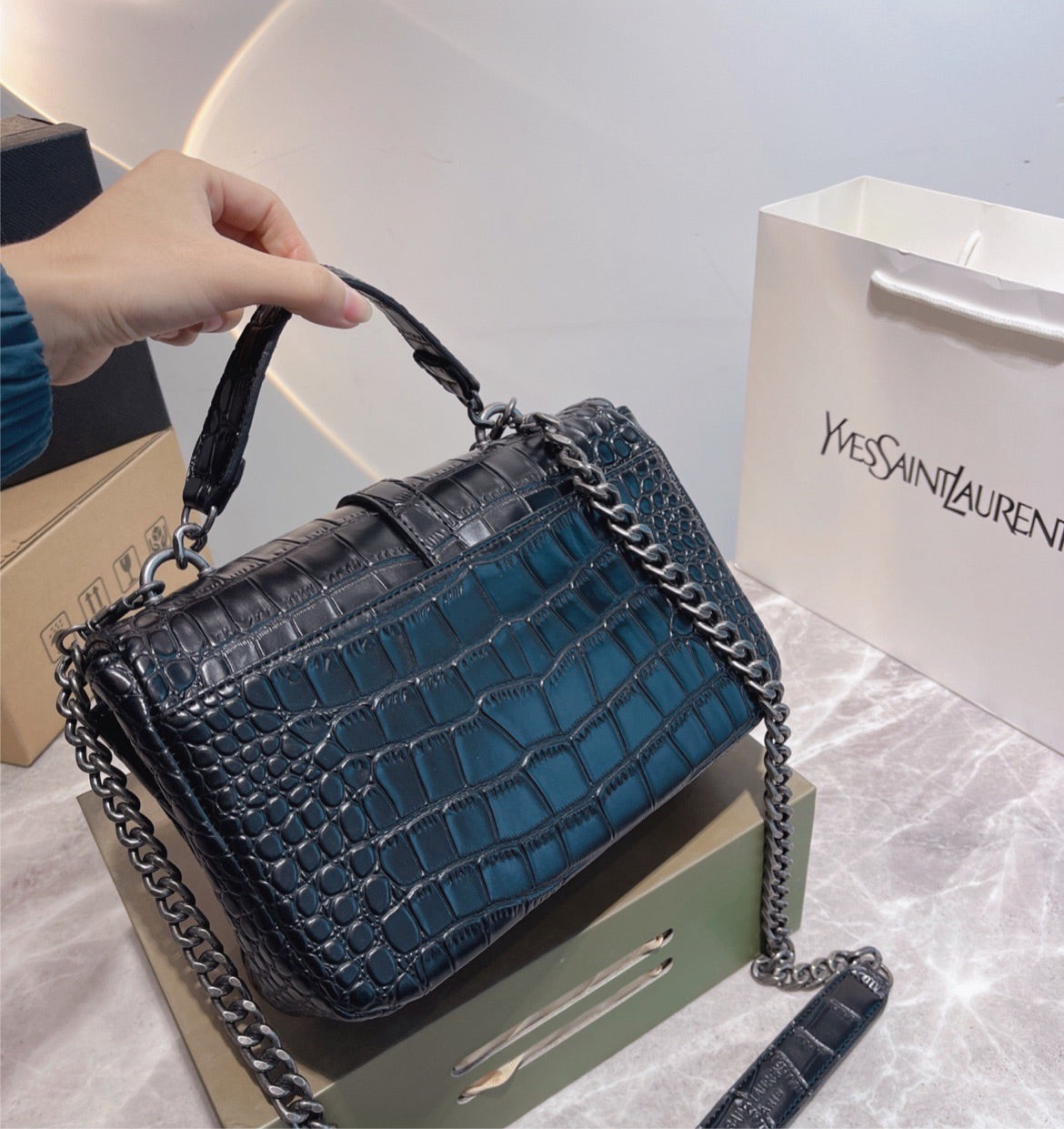 Black new woman YSL shoulder handbag