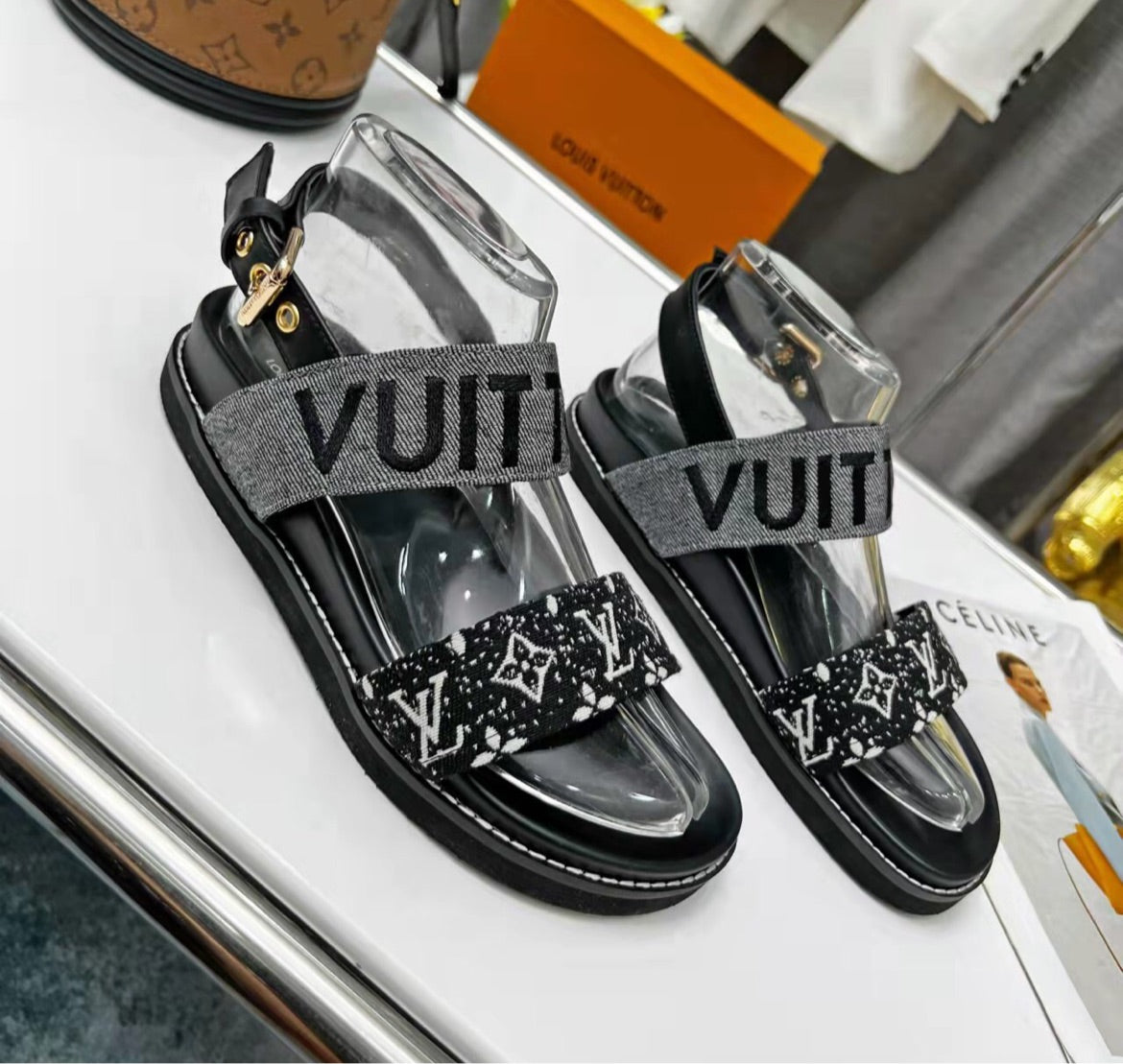 New LV woman sandal
