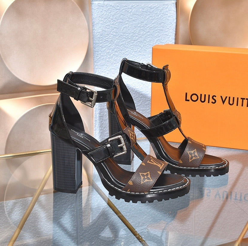 LV woman sandals