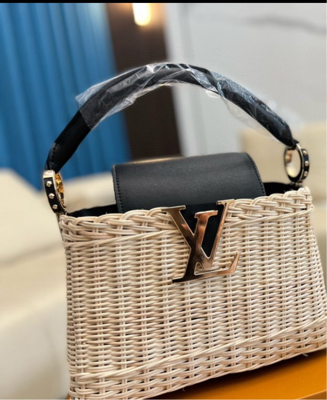 New Louis Vuitton woman handbag