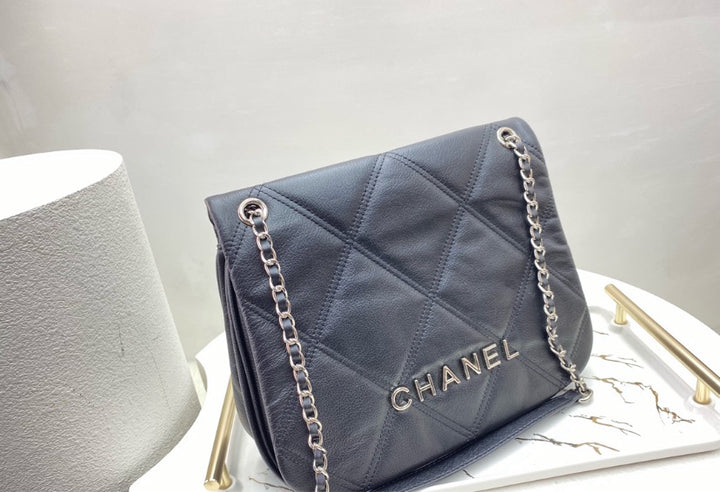 Leather Chanel woman Handbag