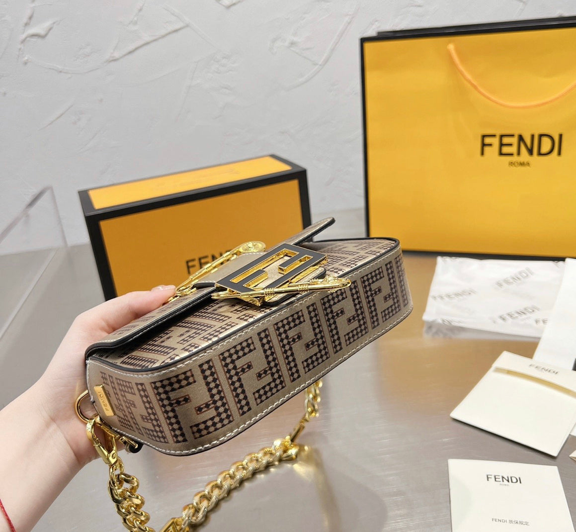 New Fendi woman handbag