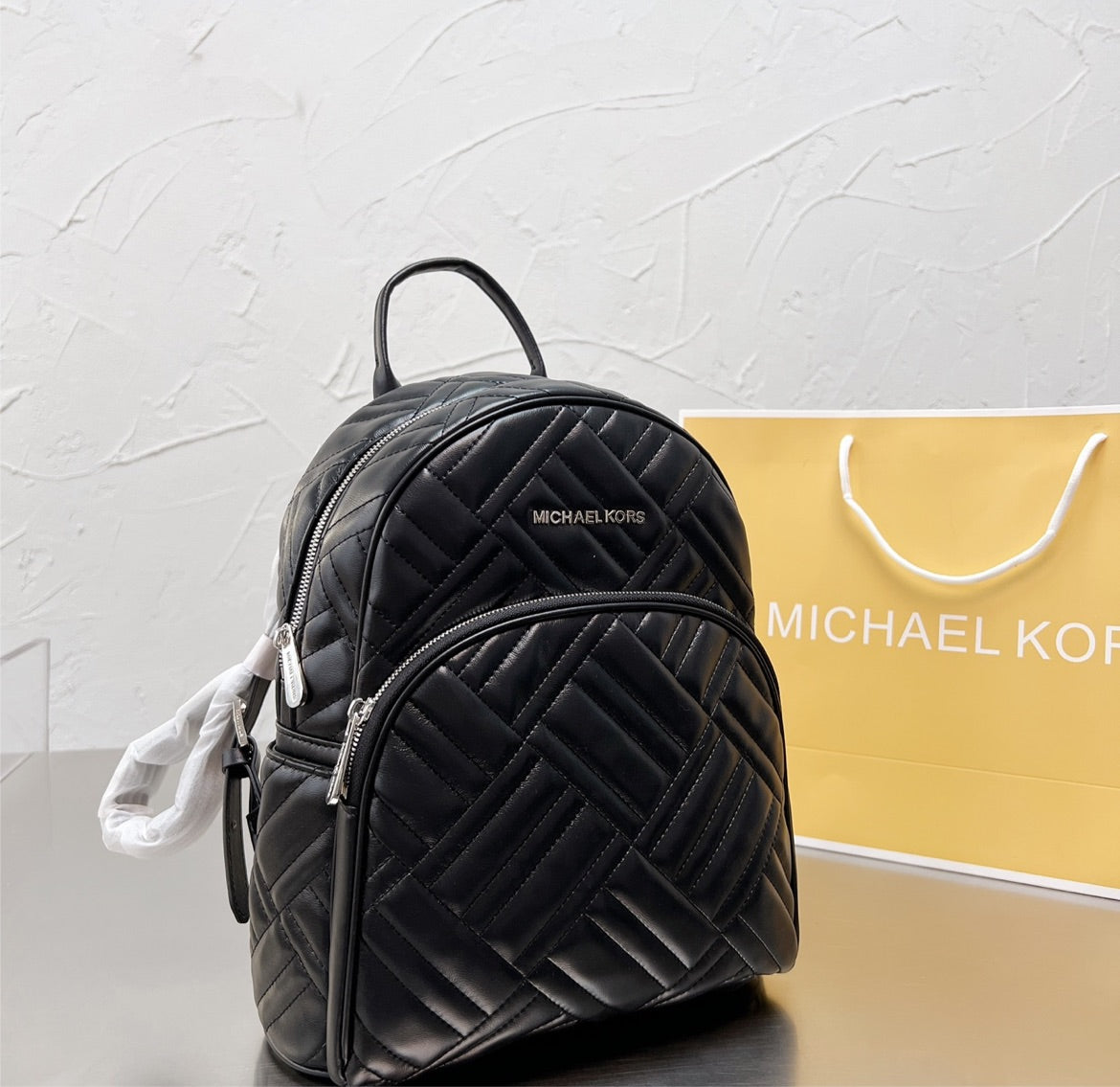 Michael kors back pack