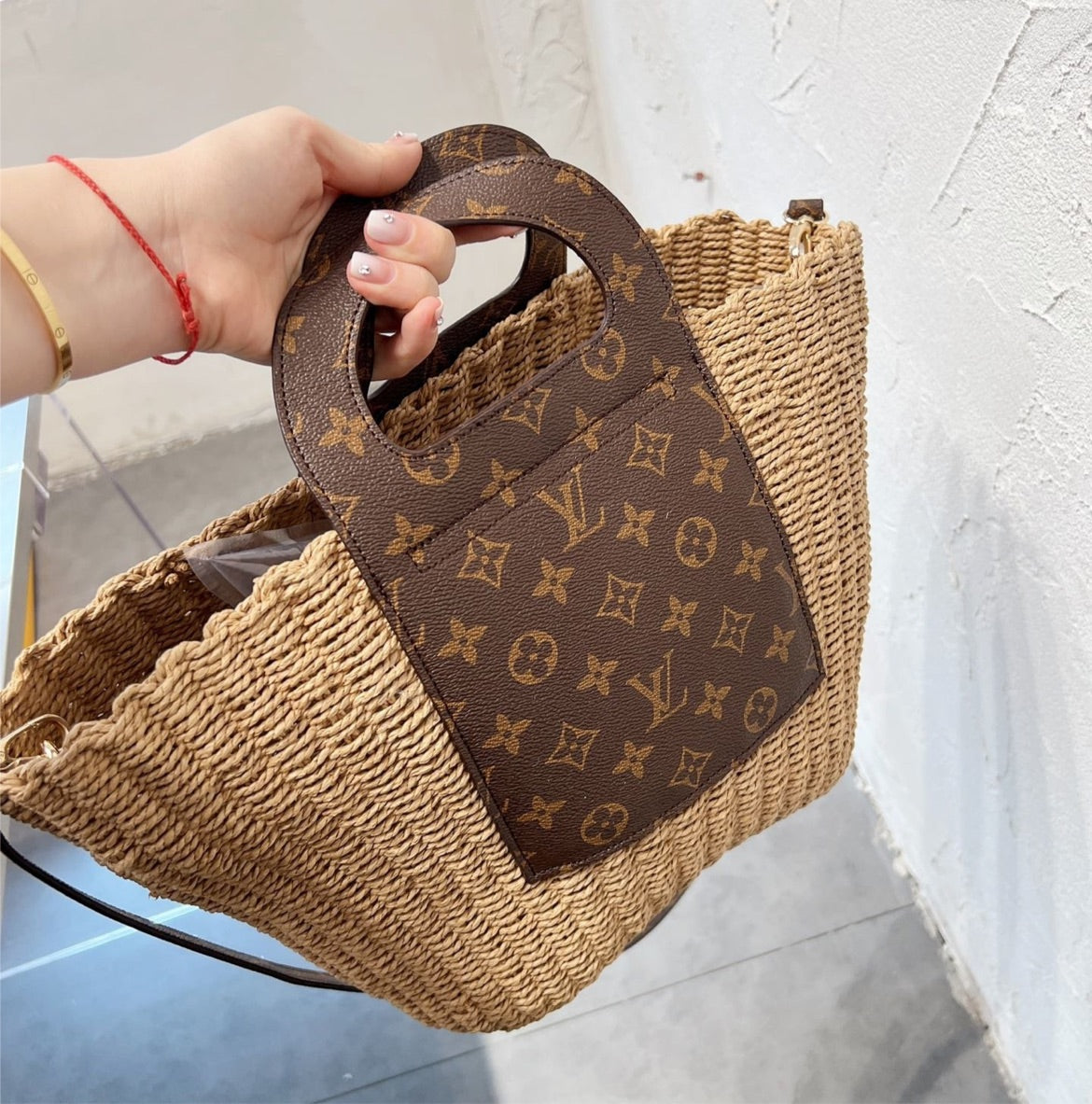 LV woman new shoulder handbag