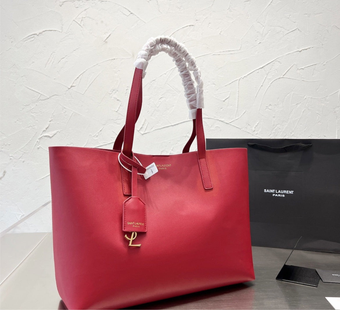New Saint Laurent woman shoulder handbag