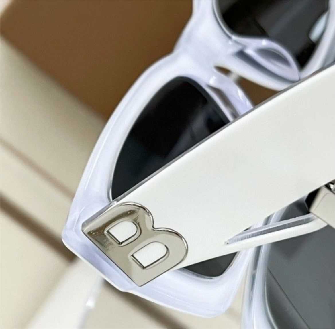 New Burberry woman 23 sunglasses