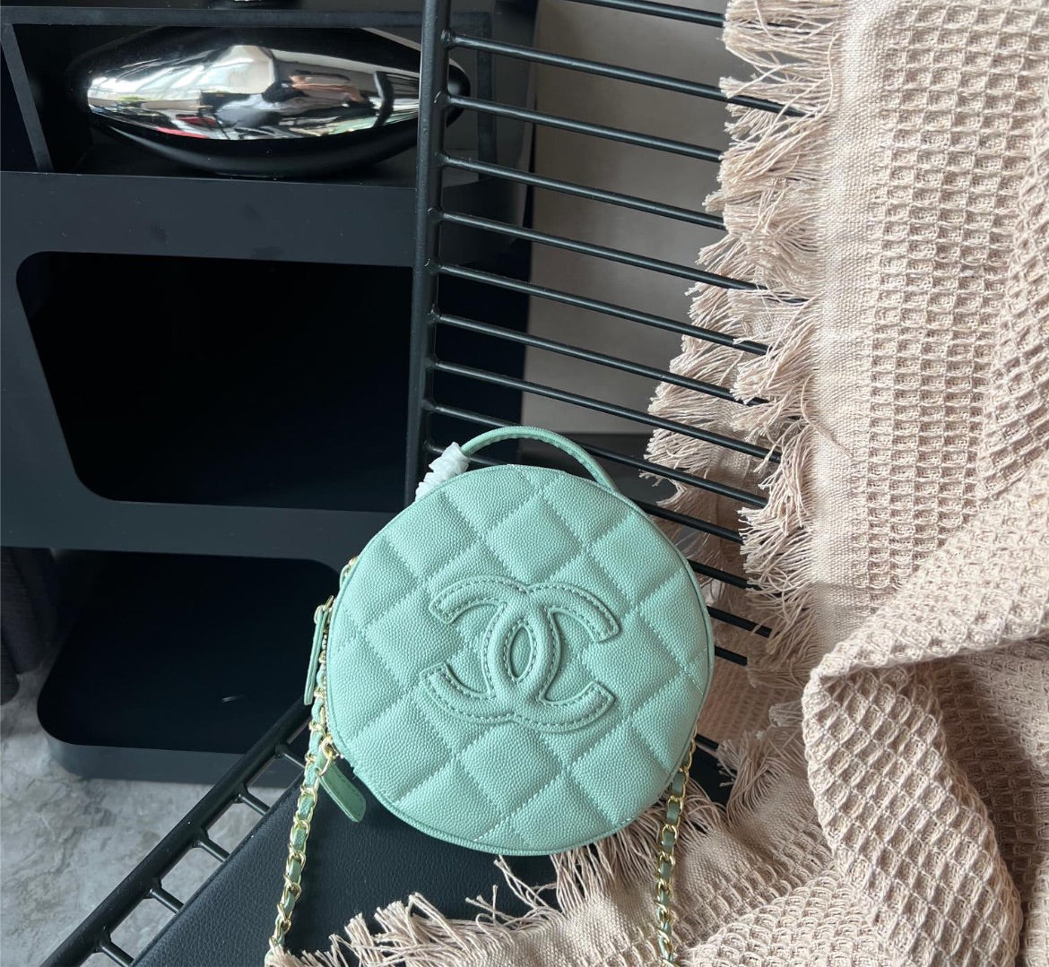 New woman CC (Chanel ) crossbody/shoulder bag