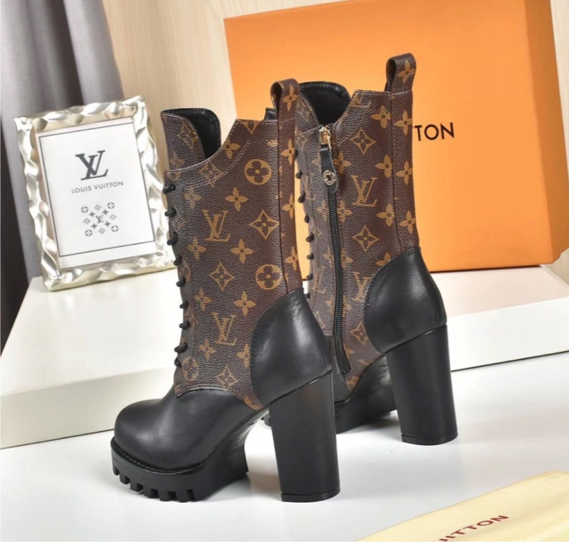 LV woman Boots