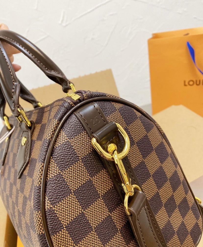 LV speedy ladies handbag