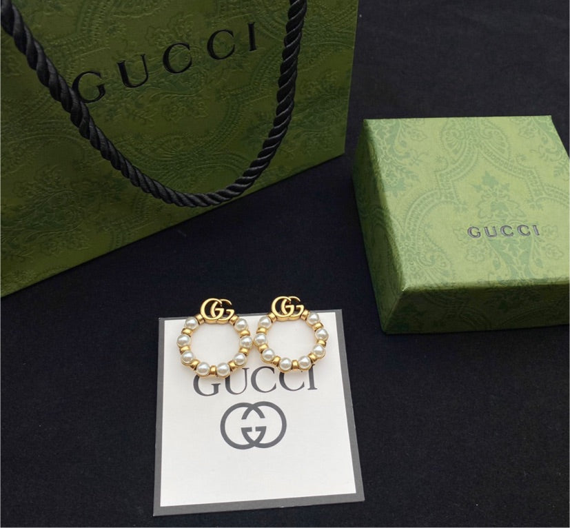 Gucci hoop pearl earrings