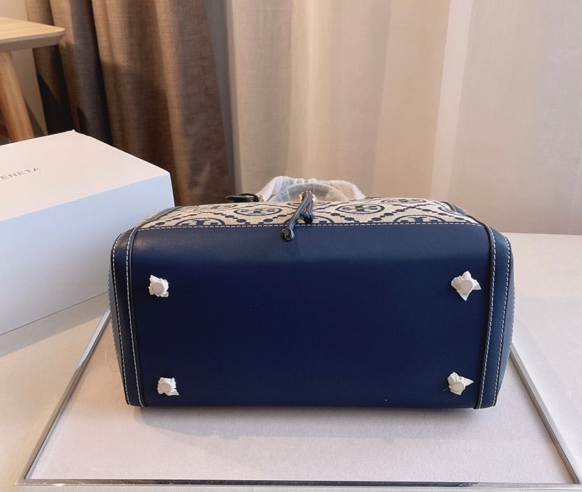 Tory Burch Woman shoulder Handbag